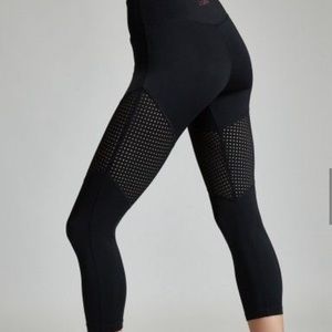 L'URV Bandier Leggings with cutouts